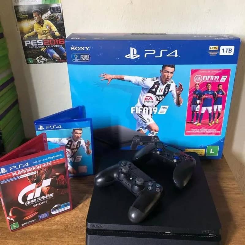 Imagem da campanha Ps4 super slim