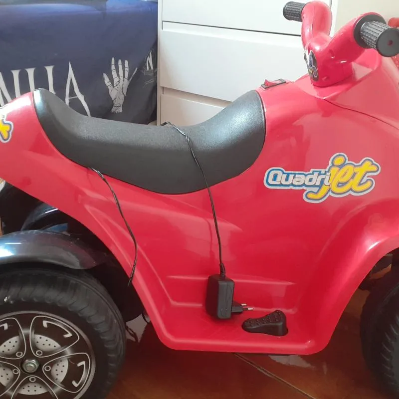 Imagem da campanha Quadriciclo elétrico quadrjet