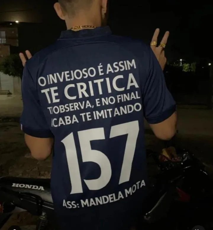 Imagem da campanha KIT Camisa oficial França com Frases