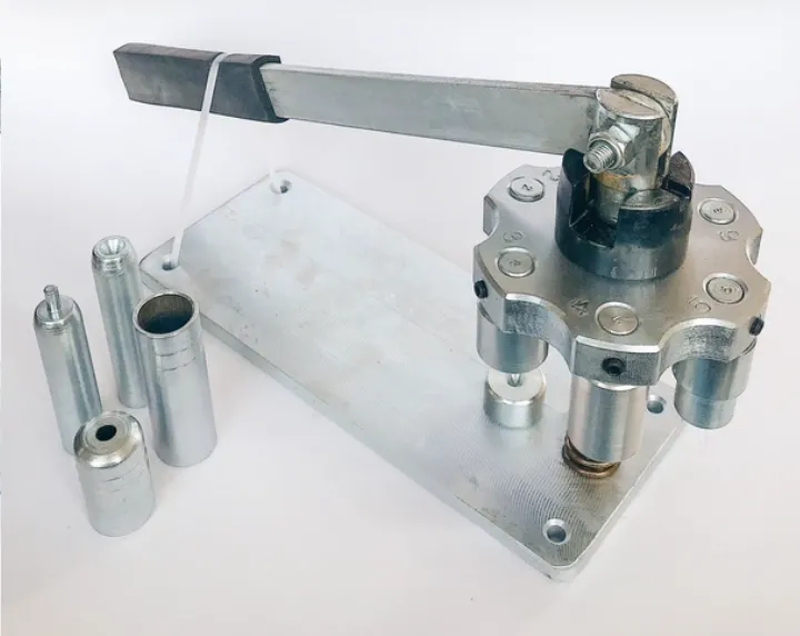 Imagem da campanha Prensa de recarregar cartuchos com fechamento estrela