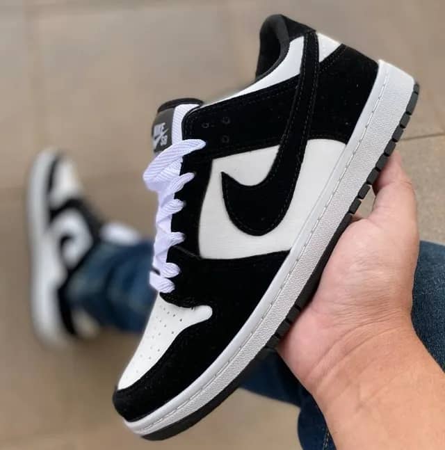 Imagem da campanha NIKE DUNK primeira linha