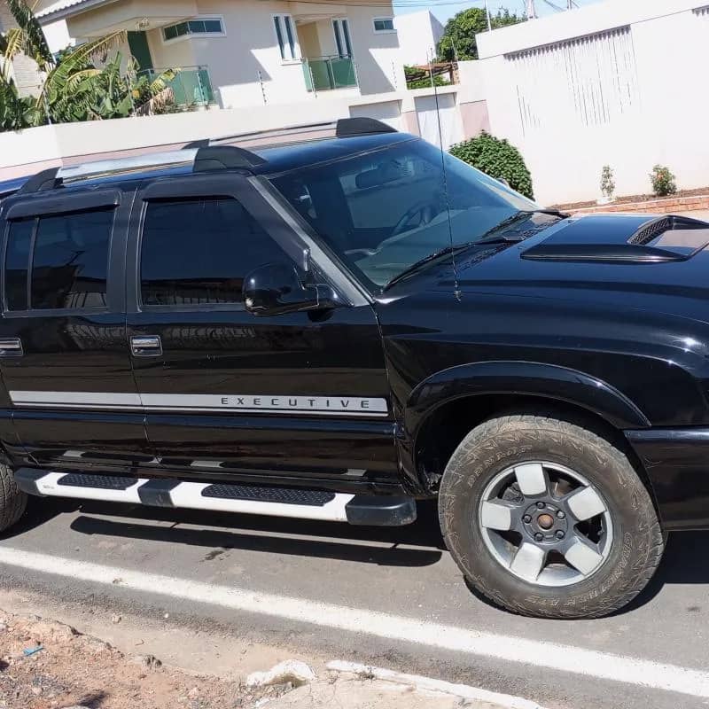 Imagem da campanha S10 Executive completo Flex 2010 ou 60.000 no pix