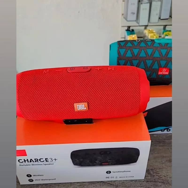 Imagem da campanha 1 caixa de som jbl charge 5 e brinde surpresa