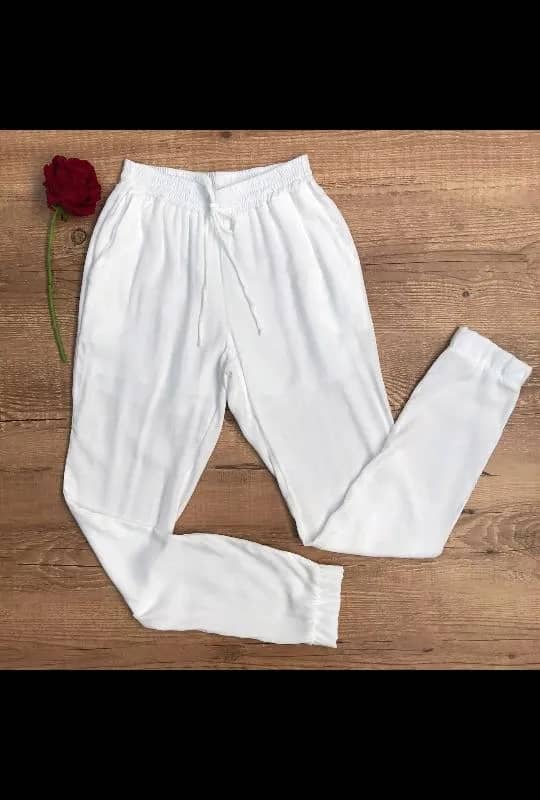 Imagem da campanha Calça branca