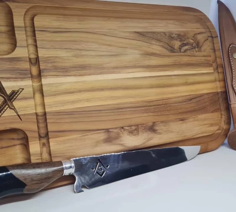Imagem da campanha Tábua e Faca de Churrasco Maçonaria