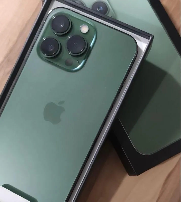 Imagem da campanha iPhone 13 pro