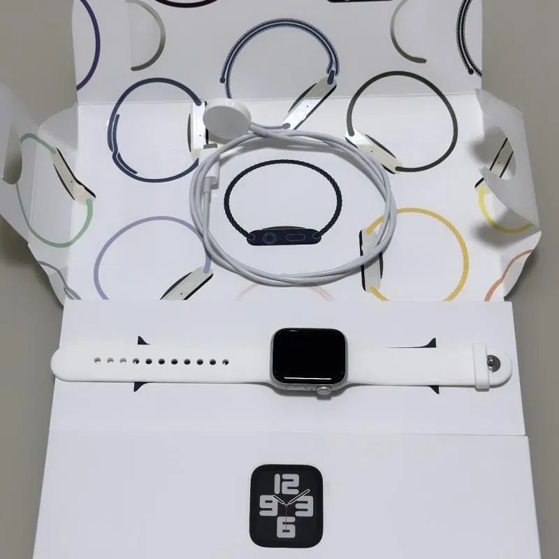 Imagem da campanha APPLE WATCH SE OU 2 MIL REAIS NO PIX 🍀