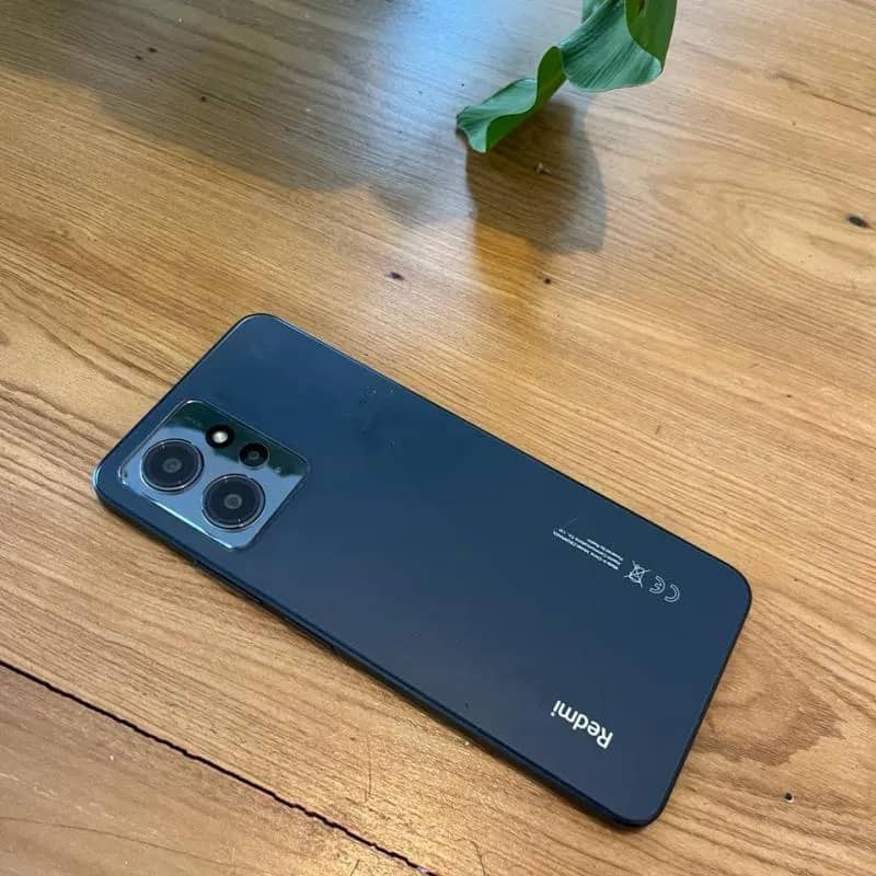 Imagem da campanha celular Xiaomi redmi 12 dual chip midnight