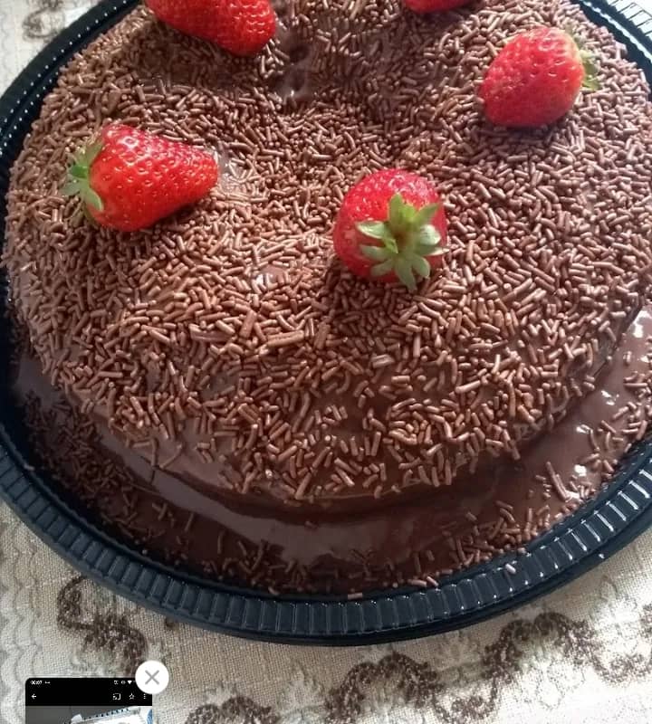 Imagem da campanha Bolo de brigadeiro com morango vulcão