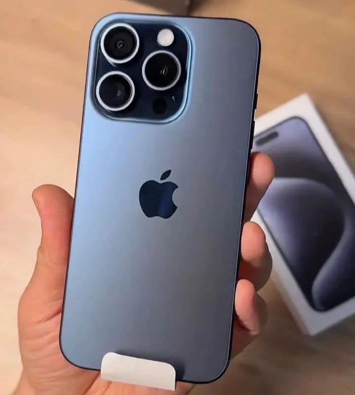 Imagem da campanha iPhone 15 promax 256