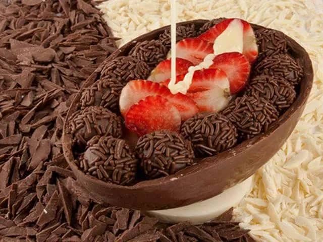 Imagem da campanha Ovo de Páscoa de colher ou 100,00 no pix.