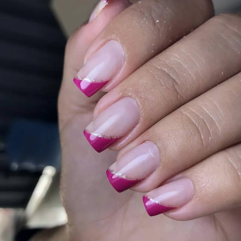 Imagem da campanha Um alongamento de unha em gel tips/fibra OU duas manutenções.