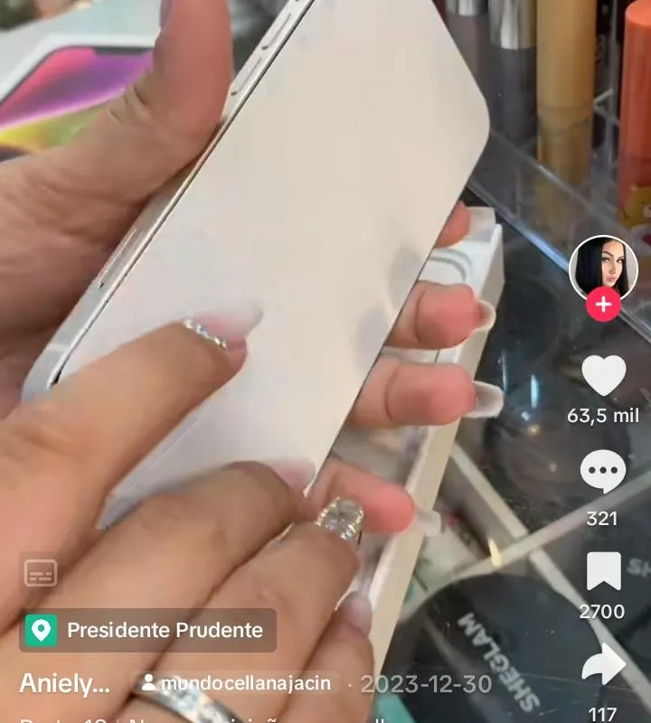 Imagem da campanha Um aphone 12 pro max