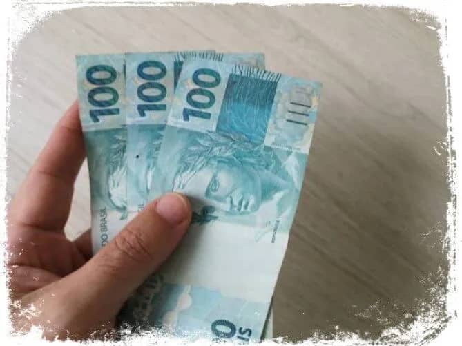 Imagem da campanha Rifa Solidária da Larissa