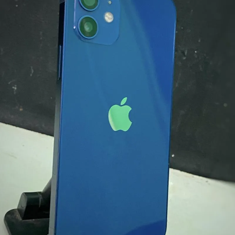 Imagem da campanha Iphone 12