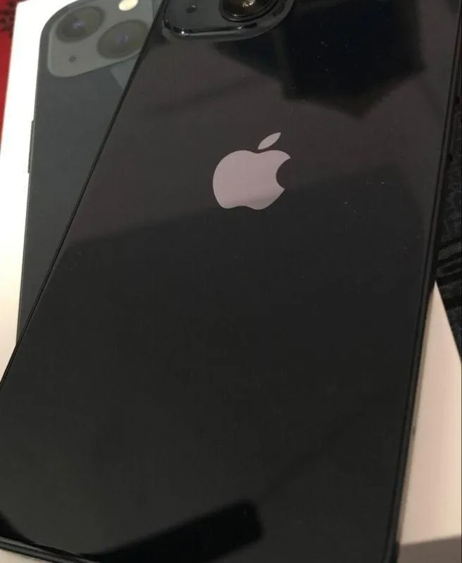 Imagem da campanha Iphone 12