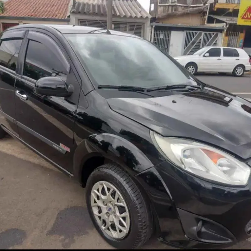 Imagem da campanha FIESTA SEDAN OU 32.000 NO PIX