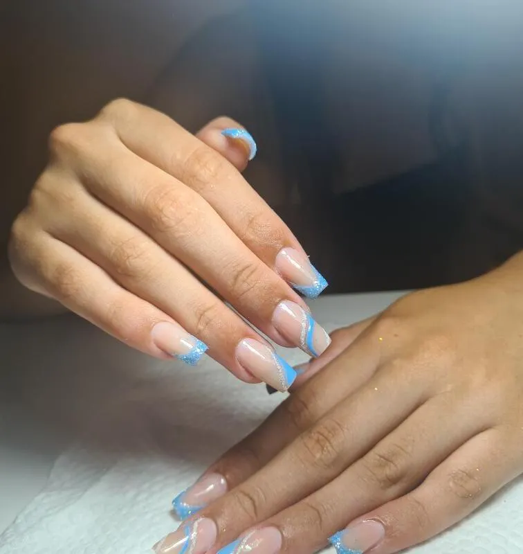 Imagem da campanha Ajude uma nails designer a montar um espaço