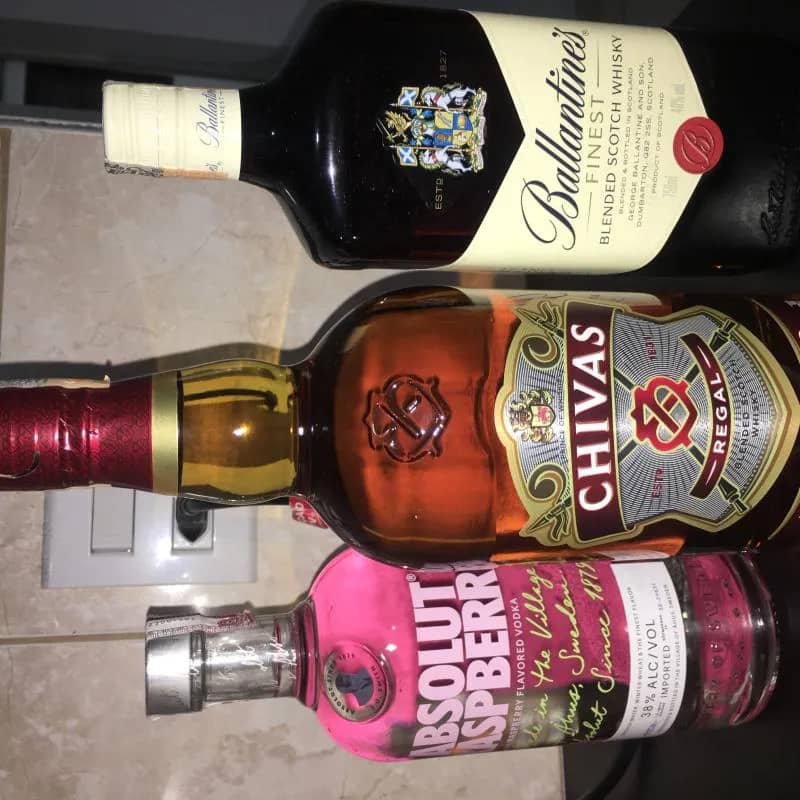 Imagem da campanha COMBO WISKY OU R$200 NO PIX