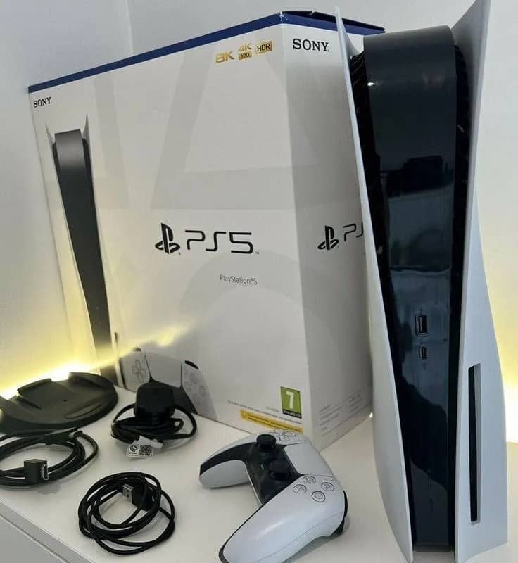 Imagem da campanha Playstation 5 NOVO incluso GTA V.