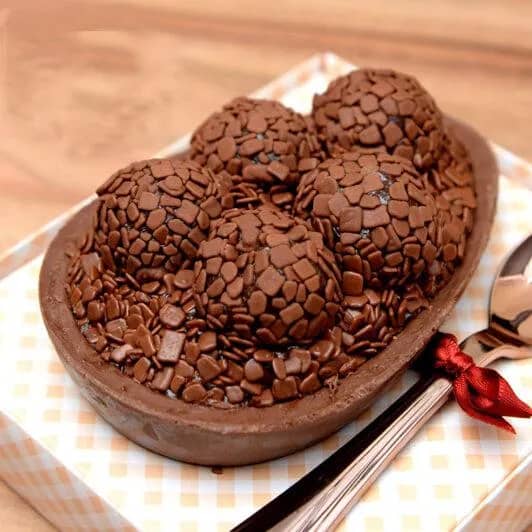 Imagem da campanha Ovo de colher *brigadeiro*