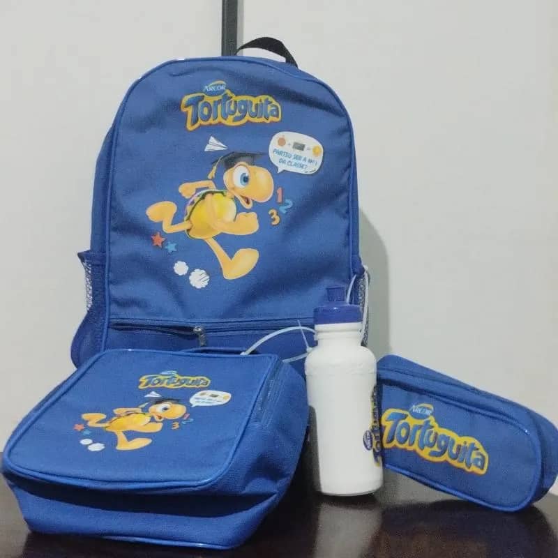 Imagem da campanha Kit Escolar Tortuguita : Bolsa com rodinhas, garrafinha de água , estojo e lancheira