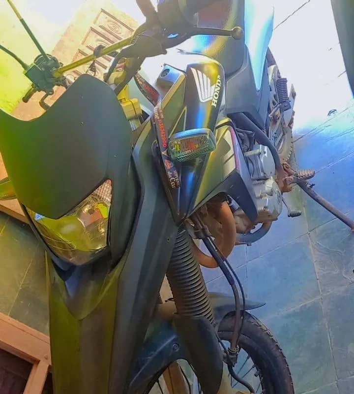 Imagem da campanha Moto xre300 ou R$10mil no pix