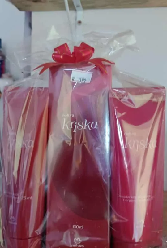 Imagem da campanha O sorteio ocorrerá dia 25/3 com esse lindo kit de perfume