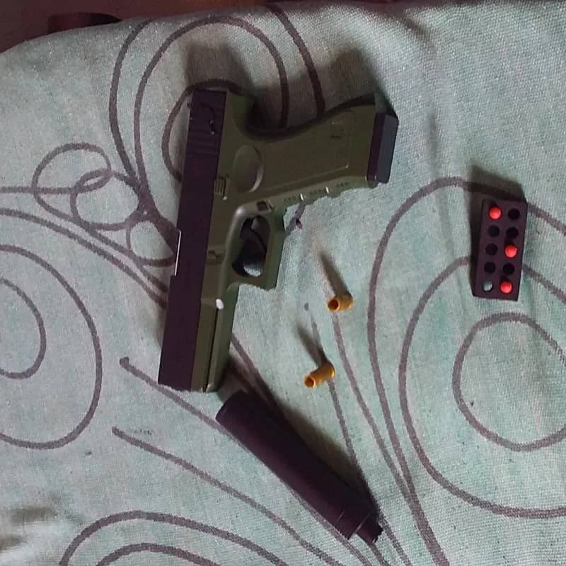 Imagem da campanha Uma pistola 9MM Airsoft