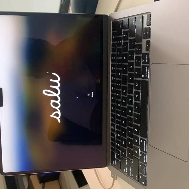 Imagem da campanha Macbook air