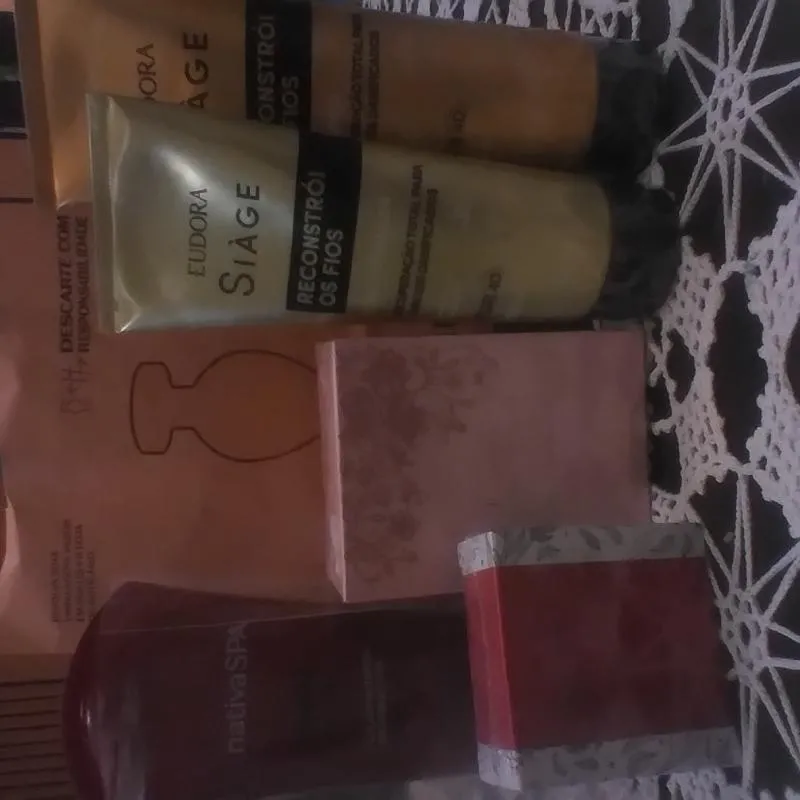 Imagem da campanha Rifa em prol de duas futuras educadoras. Formatura da Sthefanny e começo de um sonho da Camilly