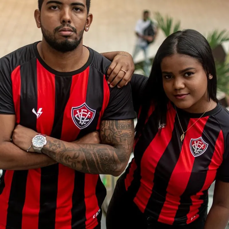 Imagem da campanha 1 CAMISA DO VITORIA LINHA FAN + COTAS PREMIADAS