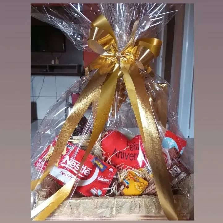 Imagem da campanha Cesta de chocolates e vinho