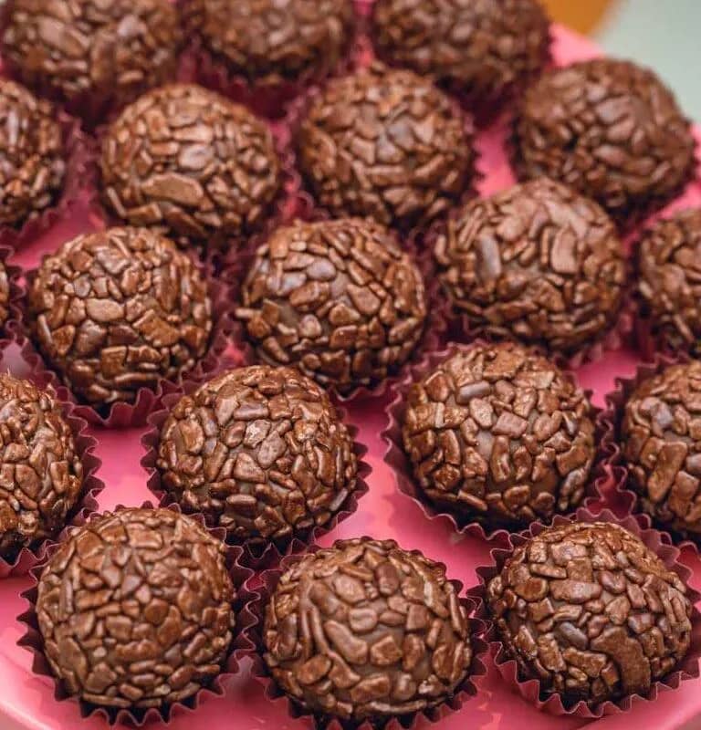 Imagem da campanha Rifa de meio cento de brigadeiros 70% cacau