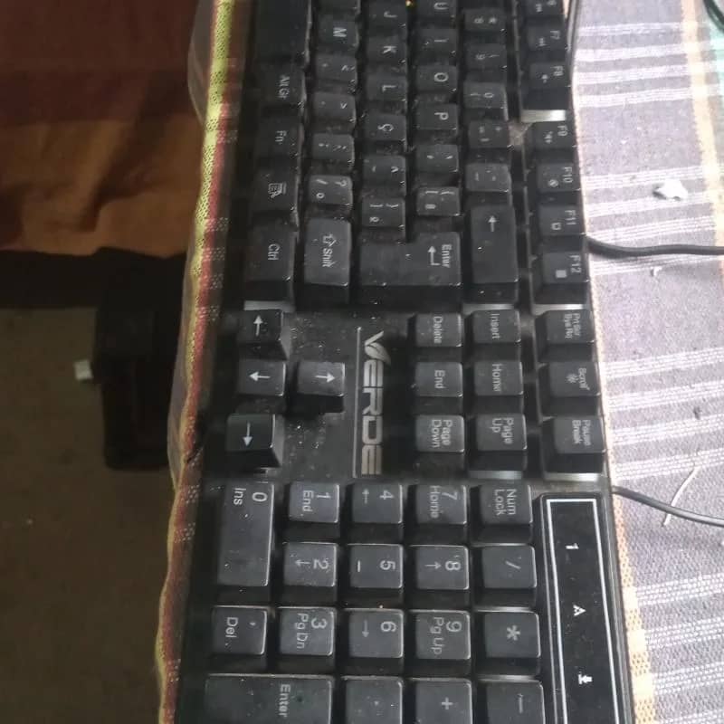 Imagem da campanha Um teclado e um teclado ou 100 reais na conta