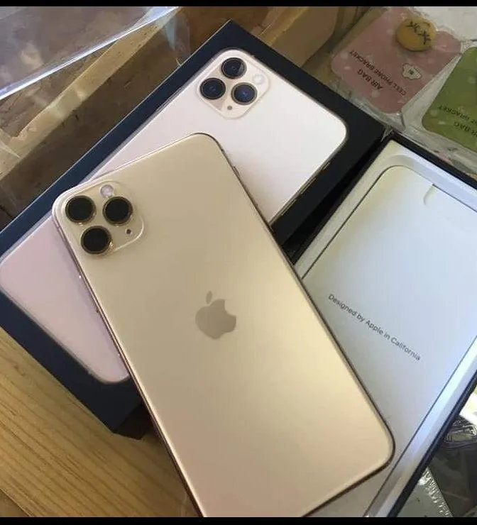 Imagem da campanha iPhone 11 pro 128 gb ou 2,500,00 no pix
