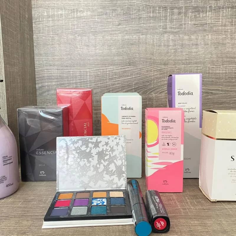 Imagem da campanha Kit Natura/Avon com valor aproximado de R$ 1000