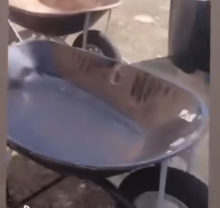 Imagem da campanha Uma carriola ou 200 no pix