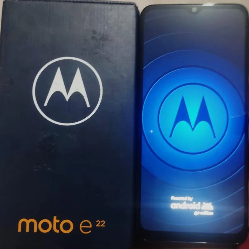 Imagem da campanha Smartphone Motorola Moto E22 Grafite 32GB, 2GB RAM, Tela de 6.5”, Câmera Traseira Dupla, Android 12 e Processador Octa Core