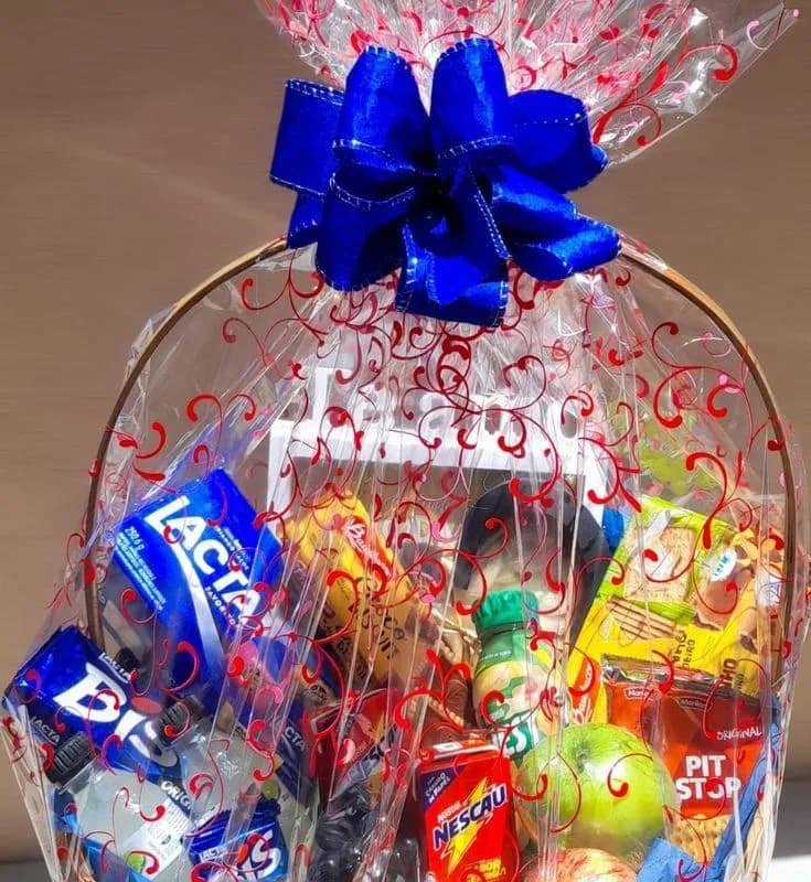 Imagem da campanha Uma cesta de chocolate ou 250 no pix