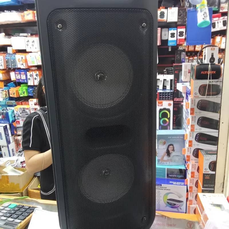 Imagem da campanha CAIXA DE SOM POTENTE OU DINHEIRO NO PIX