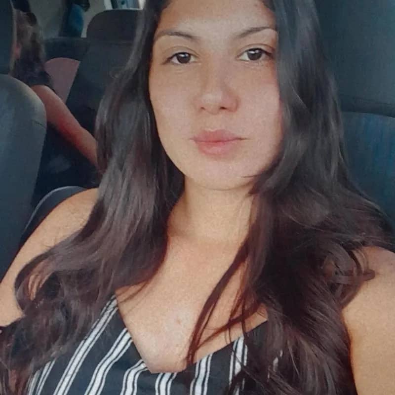 Imagem da campanha 100 reais no Pix , um encontro pessoalmente e  100 reais em conteúdo