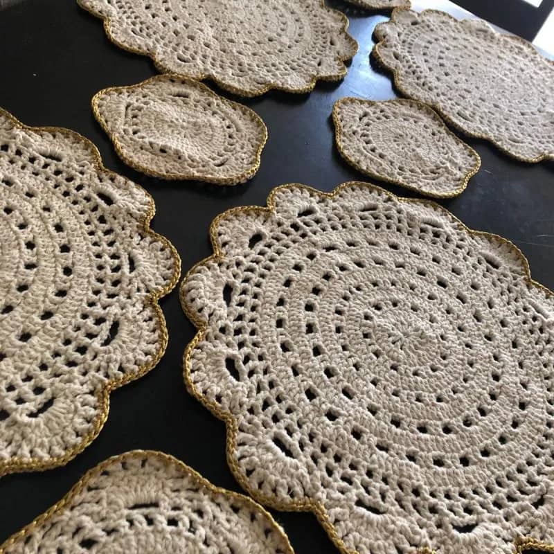 Imagem da campanha 1 sousplat de luxo kit p 4 pessoas.