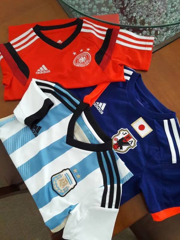 Imagem da campanha 3 camisas de time de seleção.