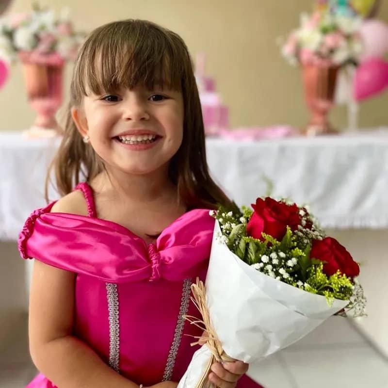 Imagem da campanha Ajuda para exames da Elisa