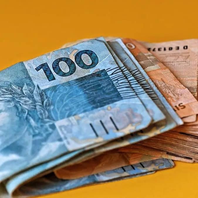 Imagem da campanha R$ 4.200 no pix