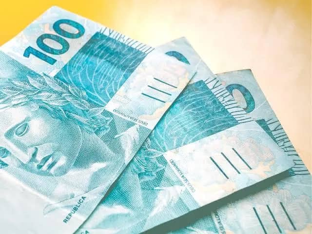 Imagem da campanha 300 reais na sua mão