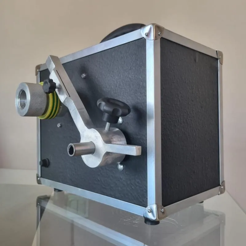 Imagem da campanha MÁQUINA DE CORTAR FITA RB BRASIL