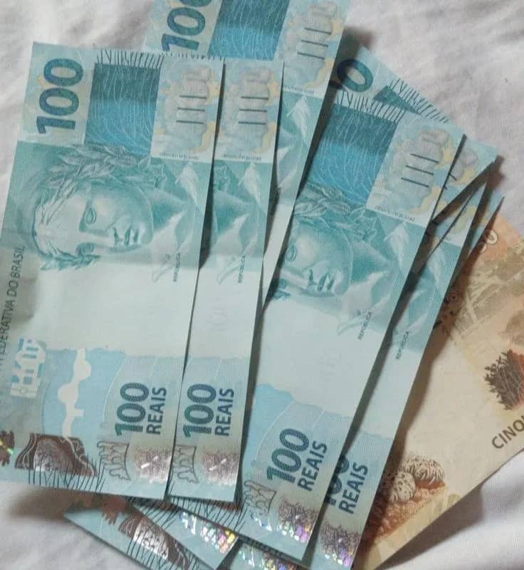 Imagem da campanha R$ 2,000,00 reais por apenas 0,02 centavos