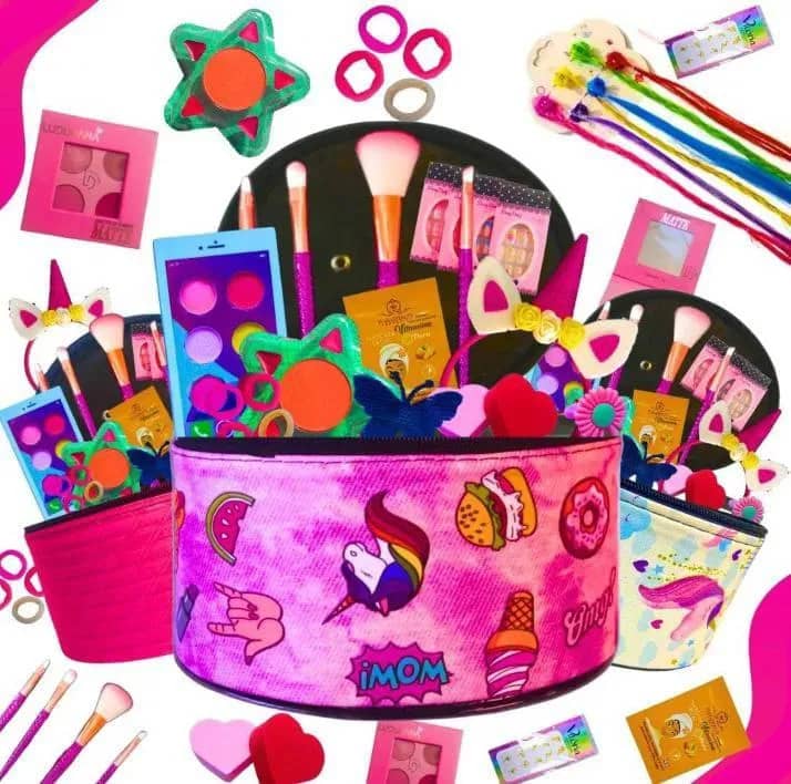 Imagem da campanha Por Apenas $ 0,99 Centavos esses kit pode ser seu ... Kit Infantil Criança De Maquiagem Maletinha Linda Completa...